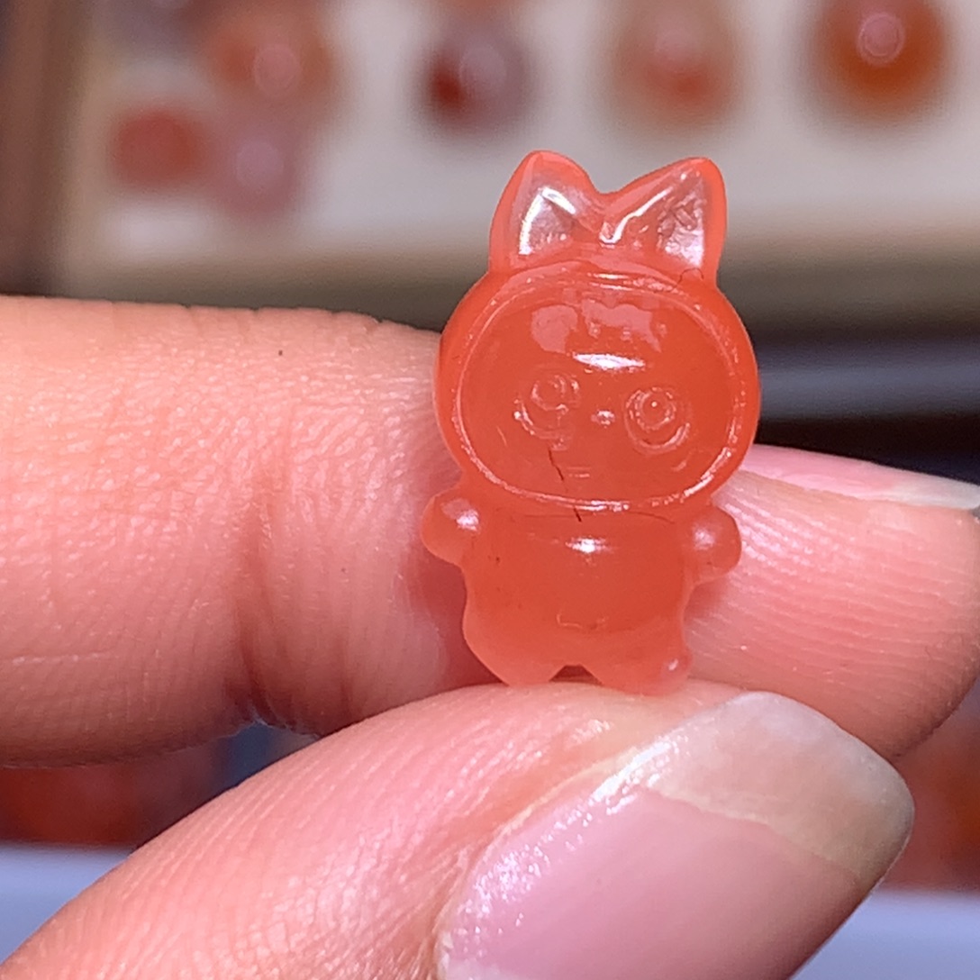 南红玛瑙未镶嵌珠宝半成品拉布布