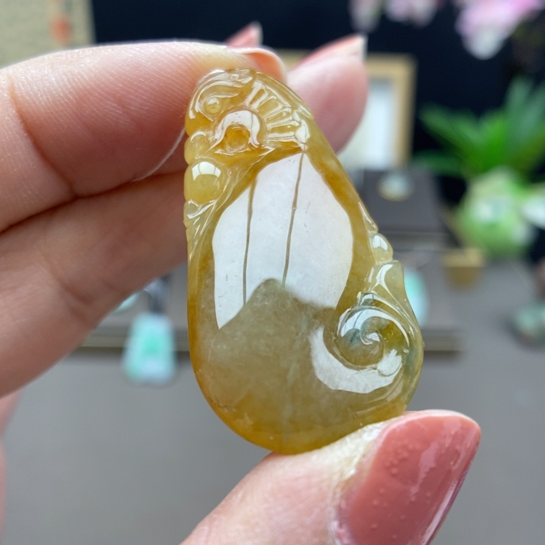 翡翠未镶嵌颈饰吊坠48