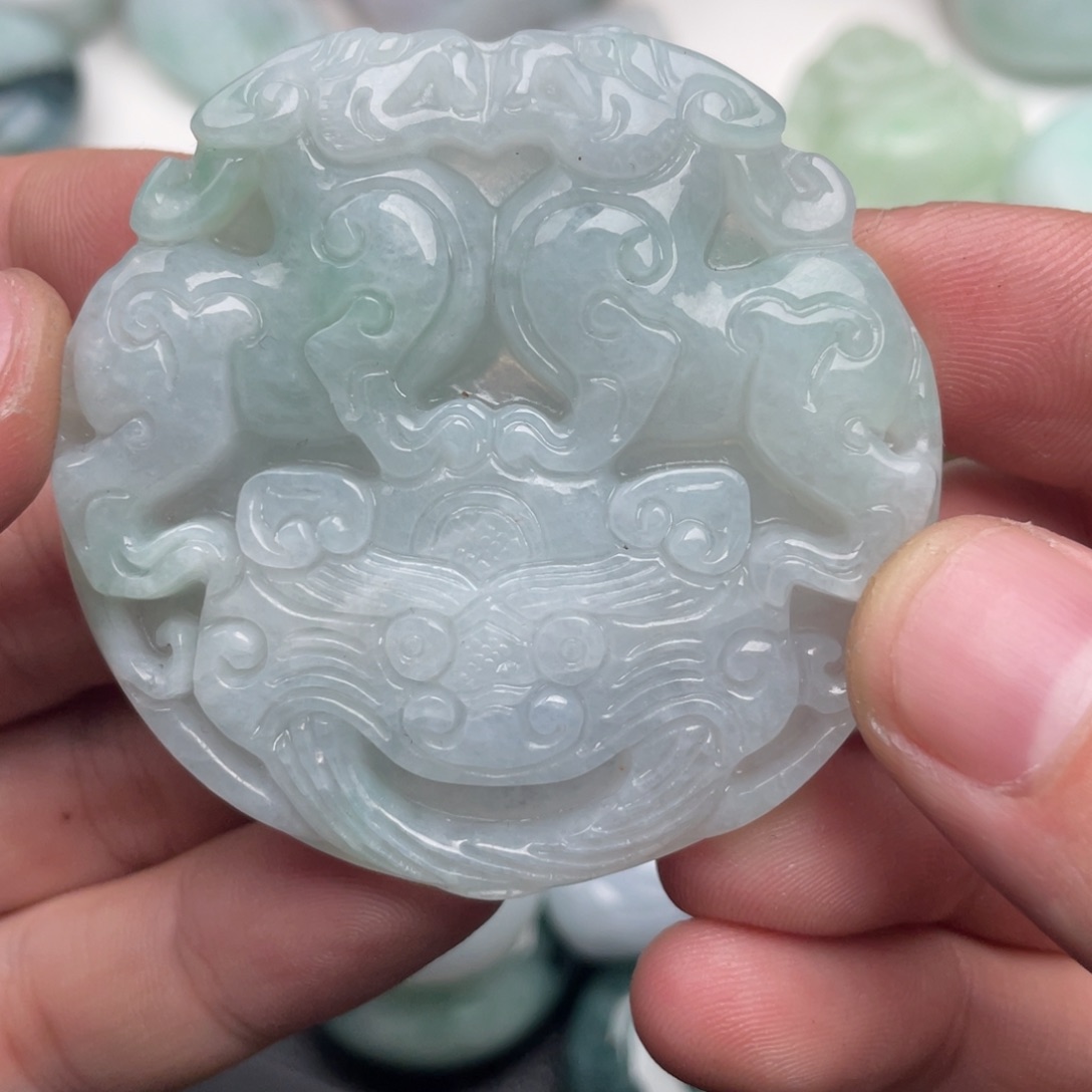 风***钟翡翠未镶嵌吊坠(不含链)