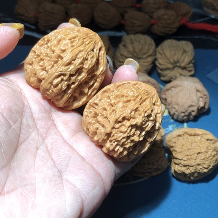 文玩核桃把件文玩核桃南疆石狮子头