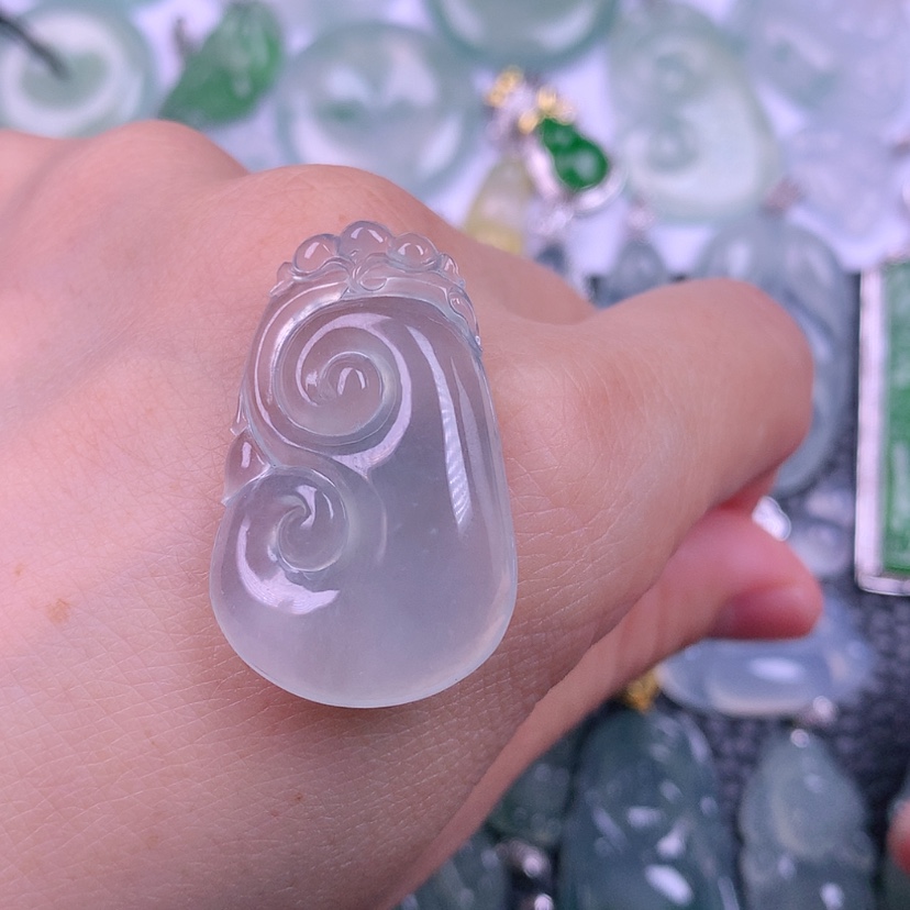 【闪购商品】翡翠未镶嵌颈饰猪*宁天然缅甸翡翠