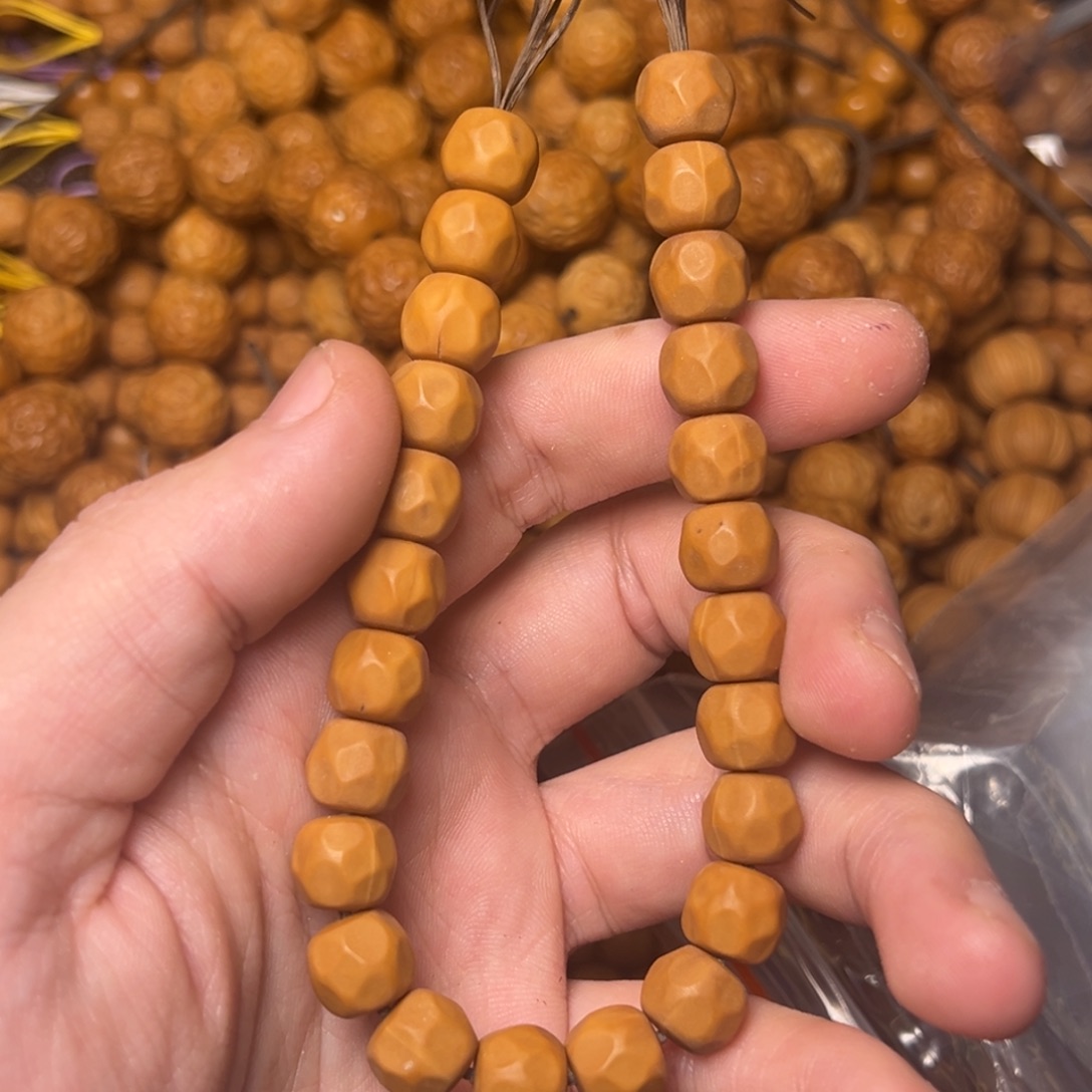 猴头核桃手串奶酪