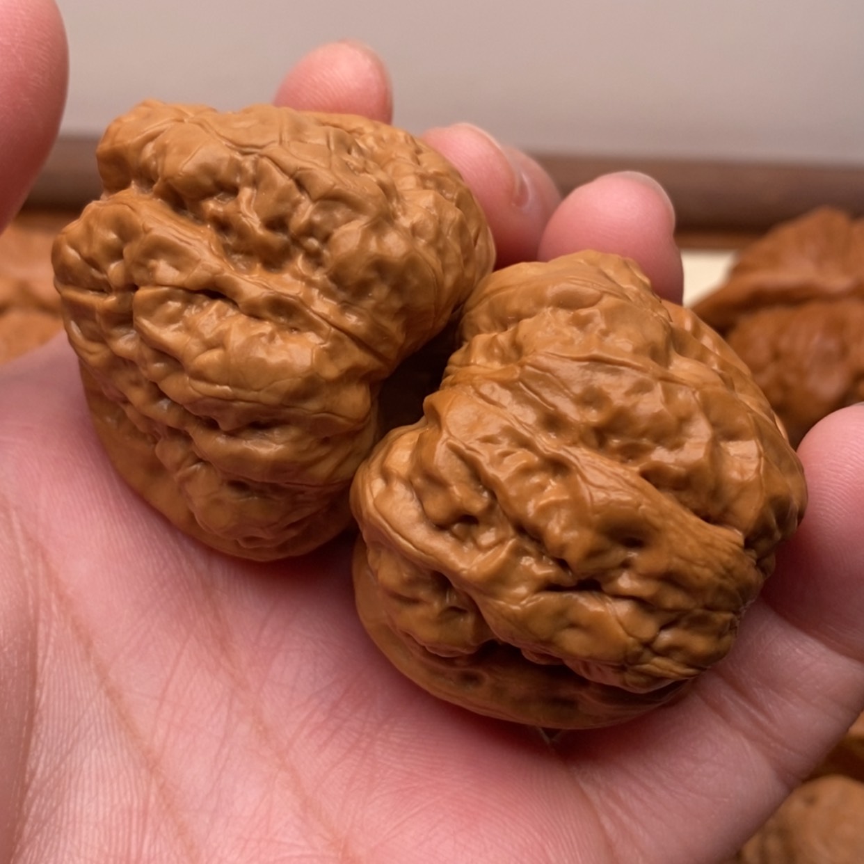 【闪购商品】把件文玩核桃边40左右