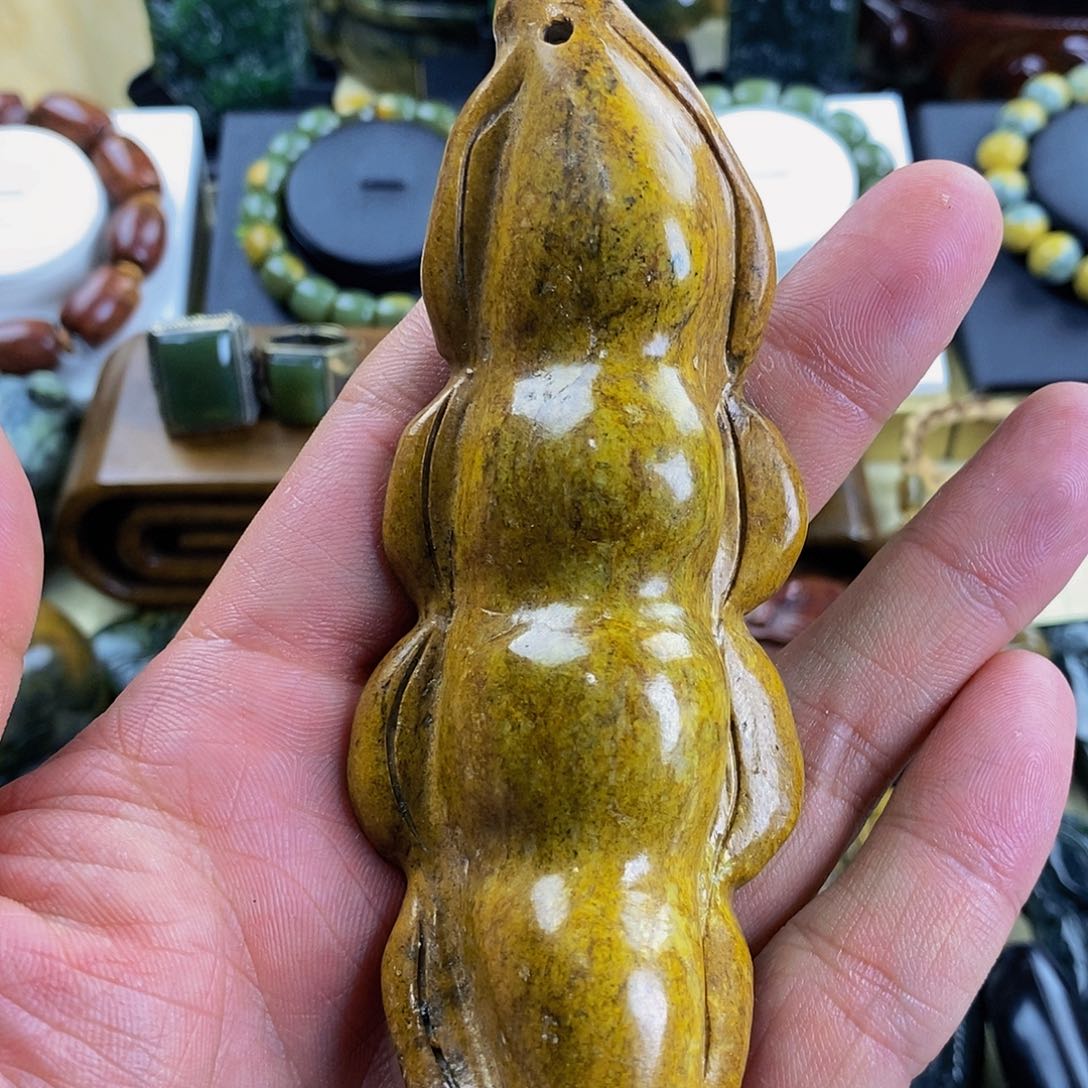 岫岩河磨玉（透闪石质玉）手把未镶嵌