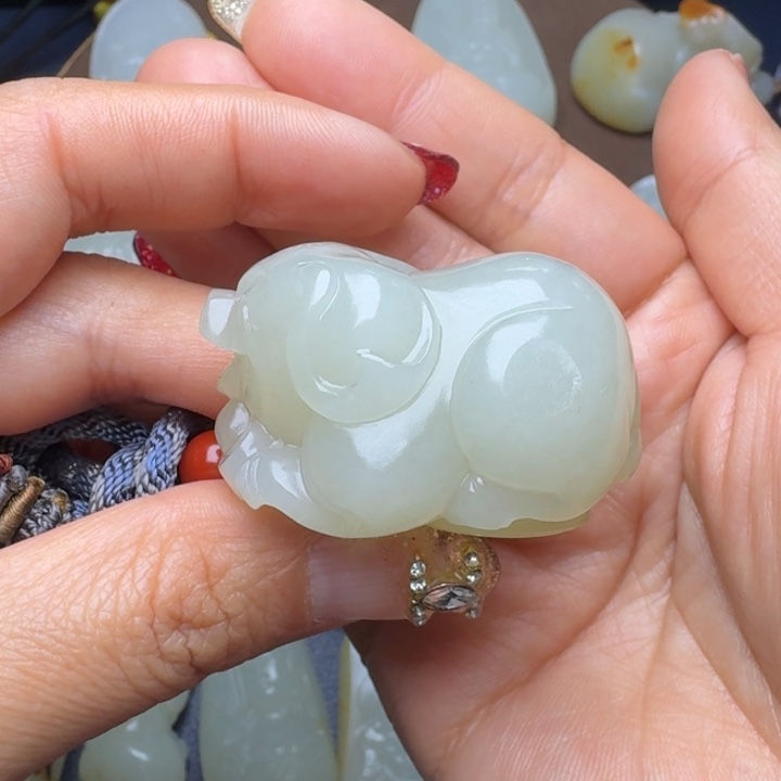 和田玉颈饰未镶嵌