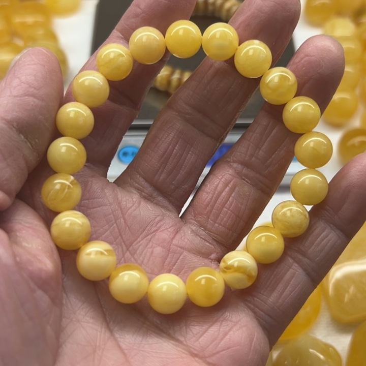 杉***杉琥珀（矿物珀）未镶嵌裸石