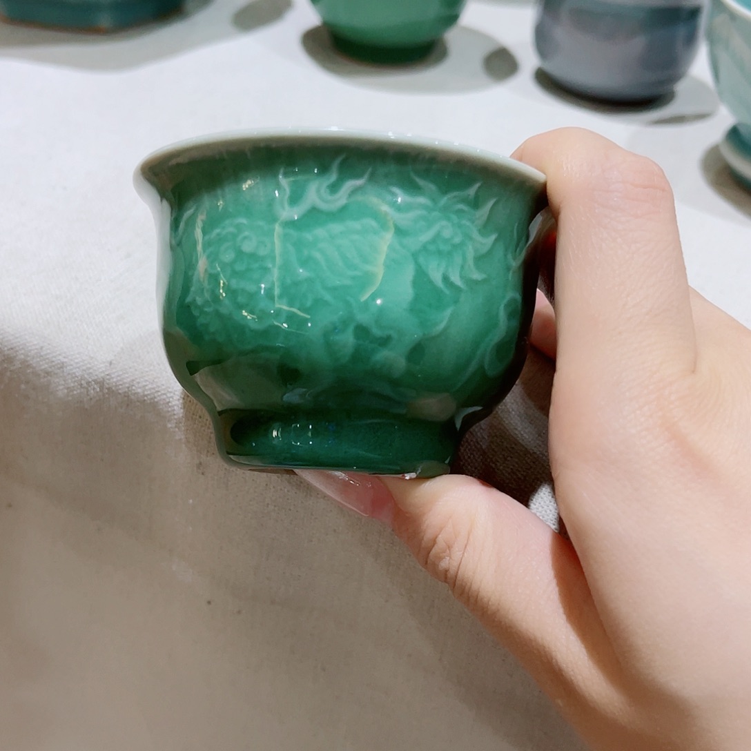 青瓷哈哈哈哈哈哈哈