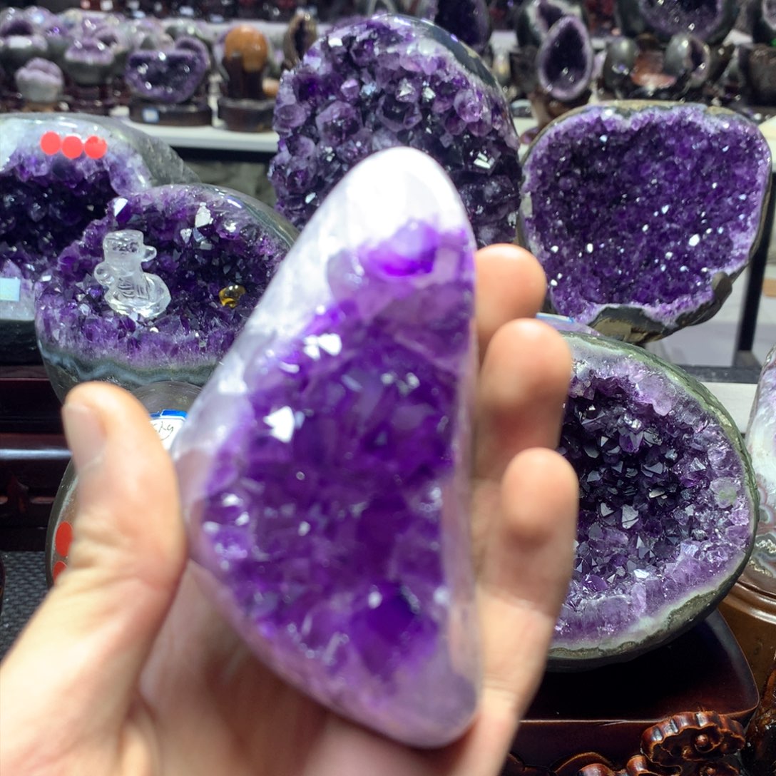 水晶小葛摆件未镶嵌