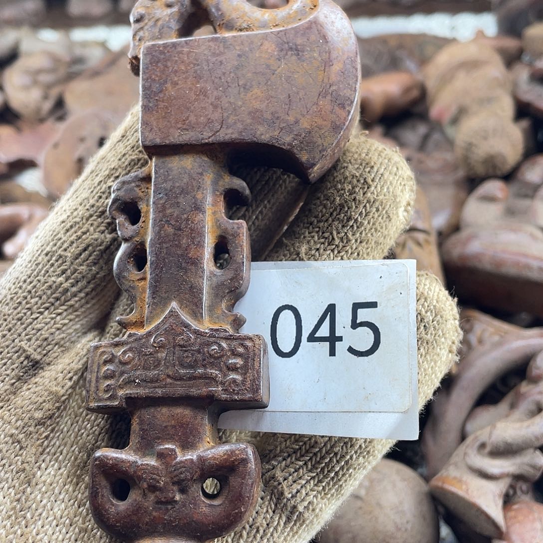 和田玉（糖玉）未镶嵌挂件