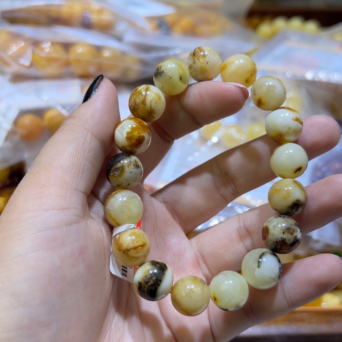 琥珀珠宝奇石未镶嵌