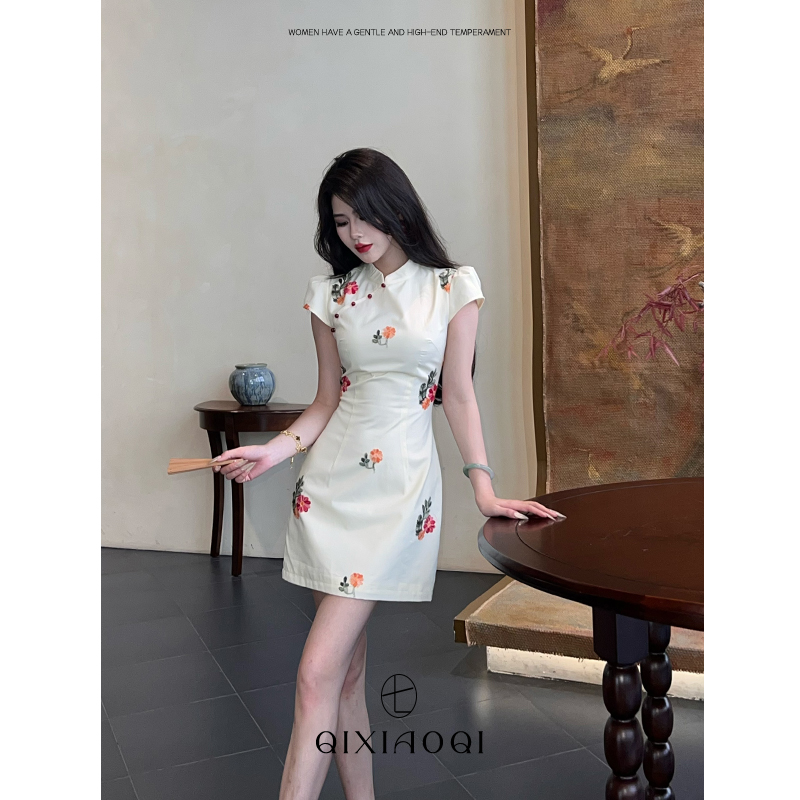 七小七Sicily【素笺生花】新中式立领收腰显瘦温柔优雅连衣裙女夏季