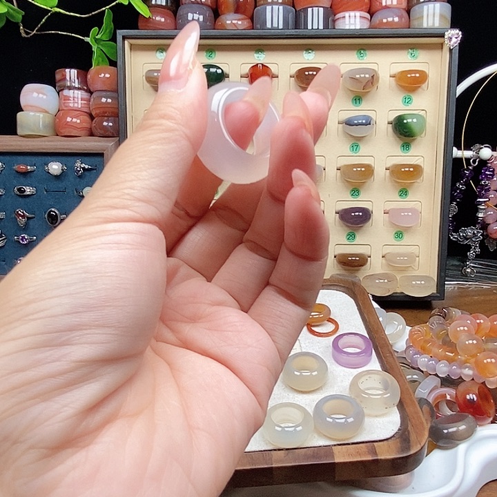 合金戒指玛瑙/玉髓奇**停