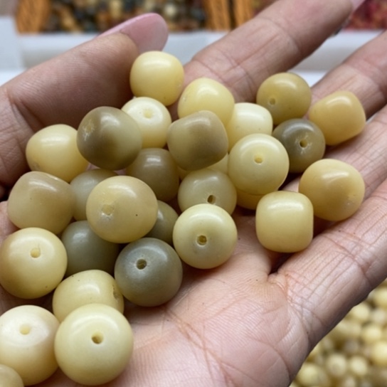 白玉菩提吊坠11青柠桶110颗