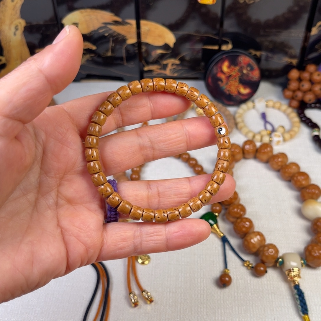 桃核吊坠45667889987665667