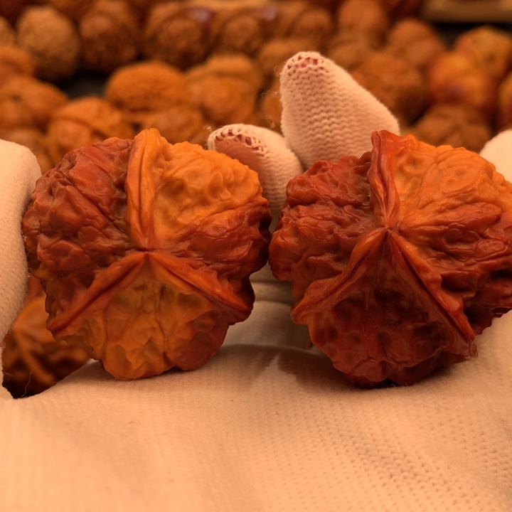 文玩核桃吊坠44………