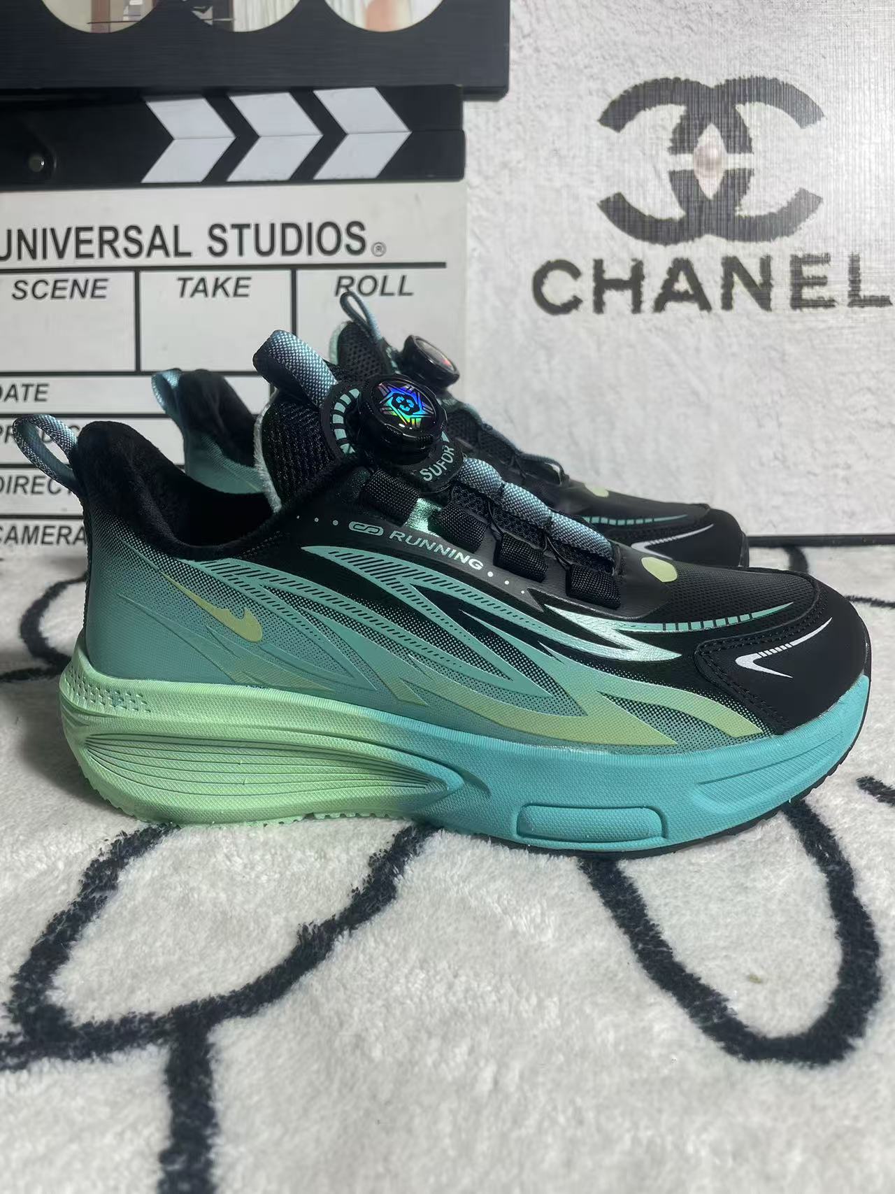 3562旋转纽扣皮面加绒棉防水大童防滑轻跑鞋青少年男童运动鞋2025