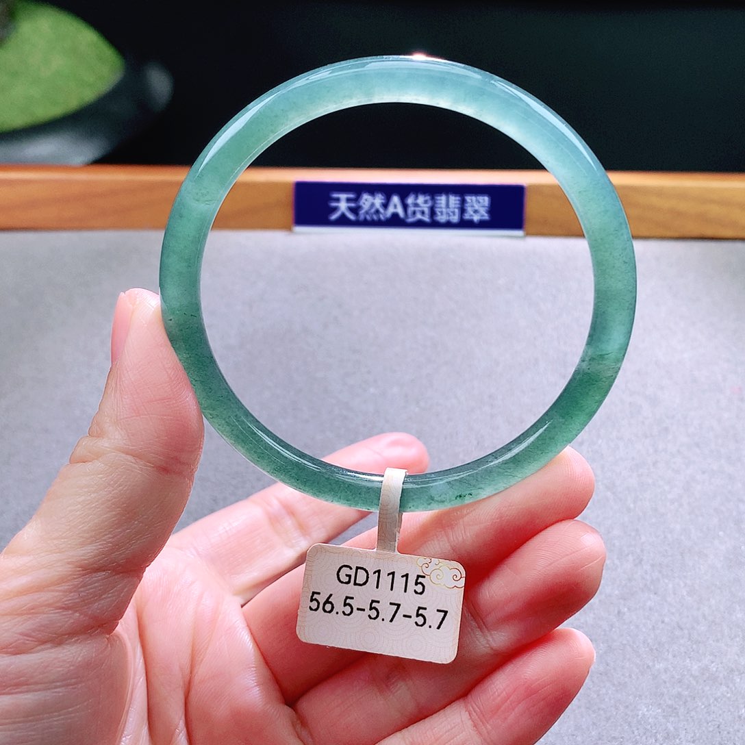 未镶嵌手镯翡翠天然翡翠手镯a货