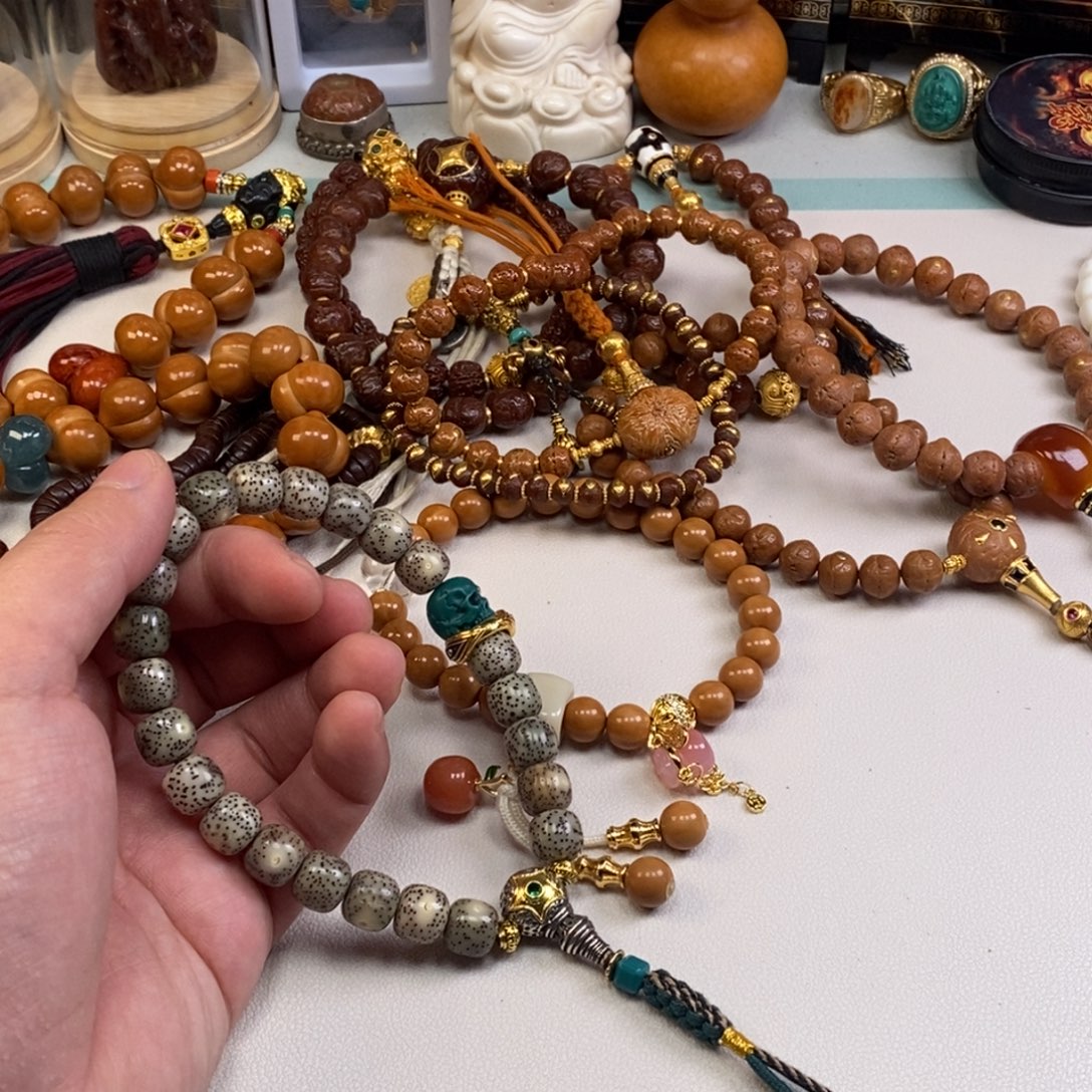 星月菩提吊坠。。。。。。。。。。。