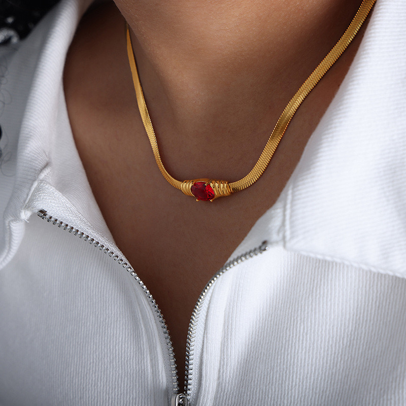 钛钢合成锆石项链 钛钢合成立方氧化锆高级感刀片项链