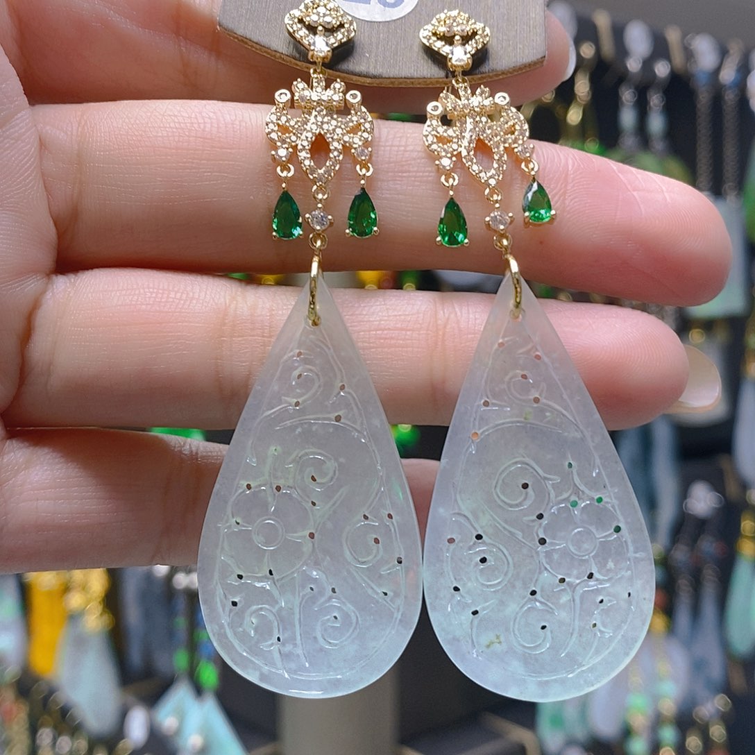 未镶嵌翡翠耳饰翡翠