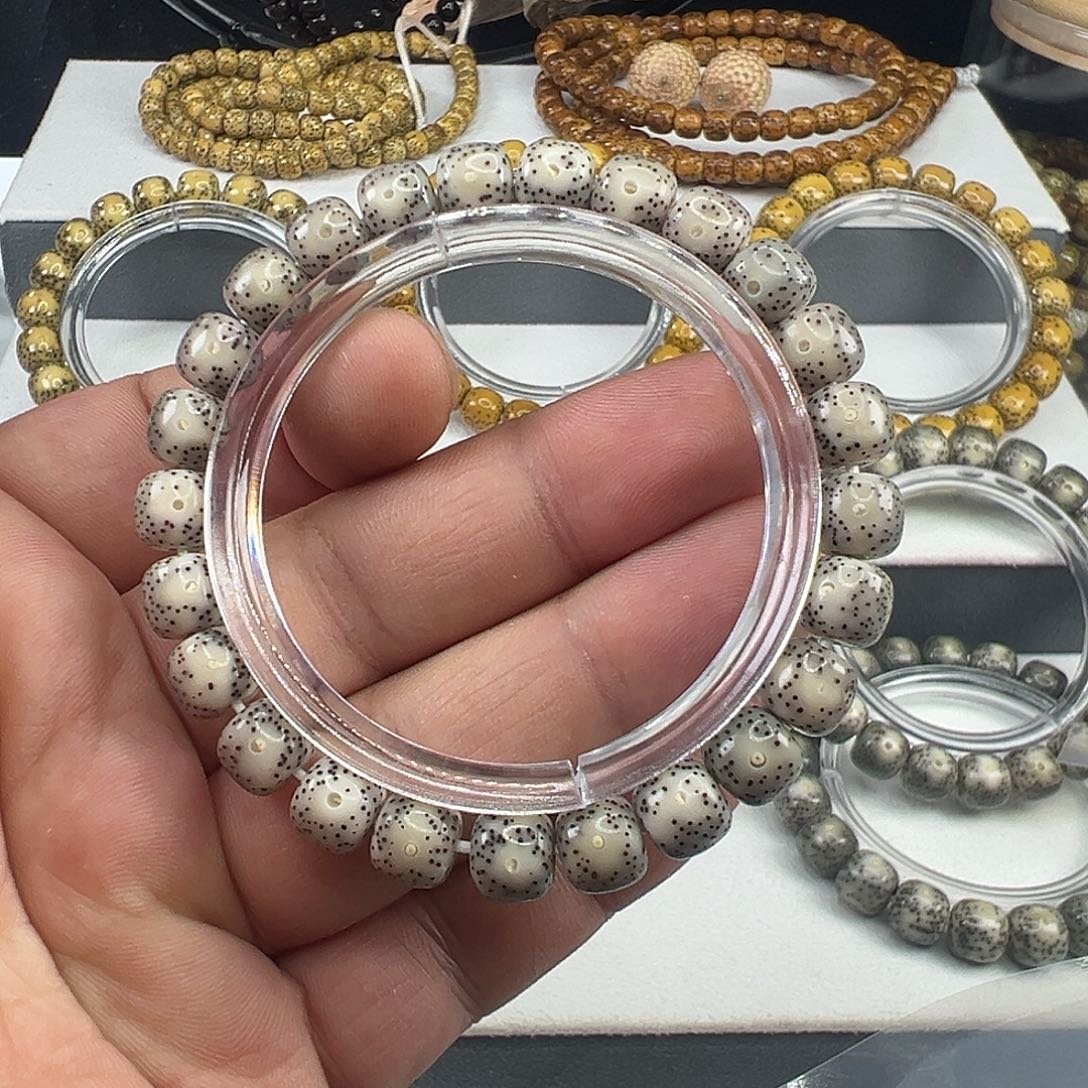 星月菩提手串石玉料9×8糯冰