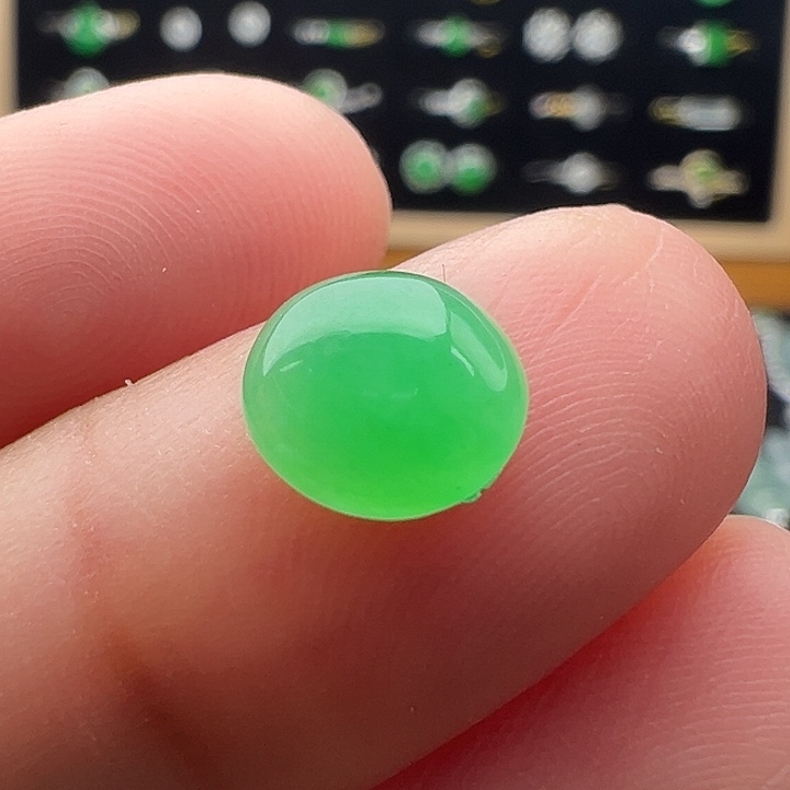 翡翠未镶嵌颈饰蛋8