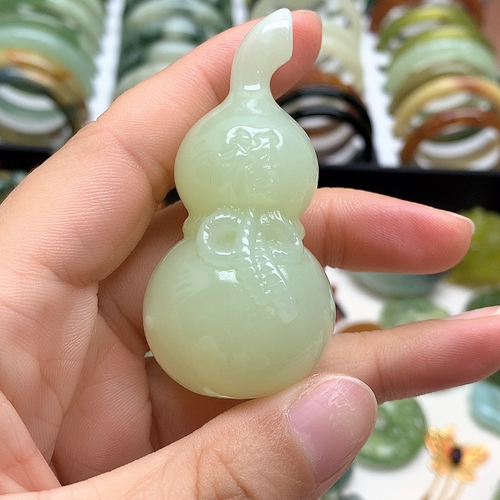 蛇纹石玉手把未镶嵌