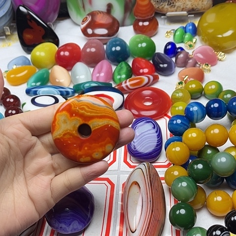 玛瑙/玉髓颈饰未镶嵌