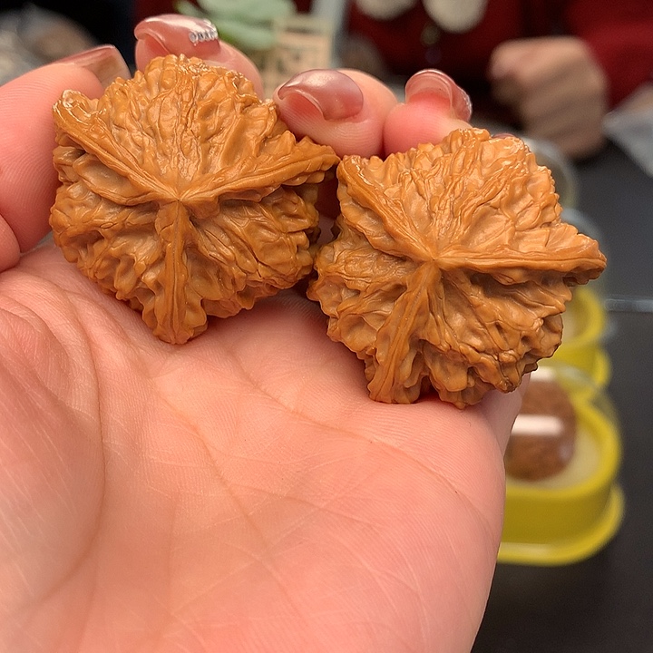 文玩核桃吊坠李**?38pao' keng