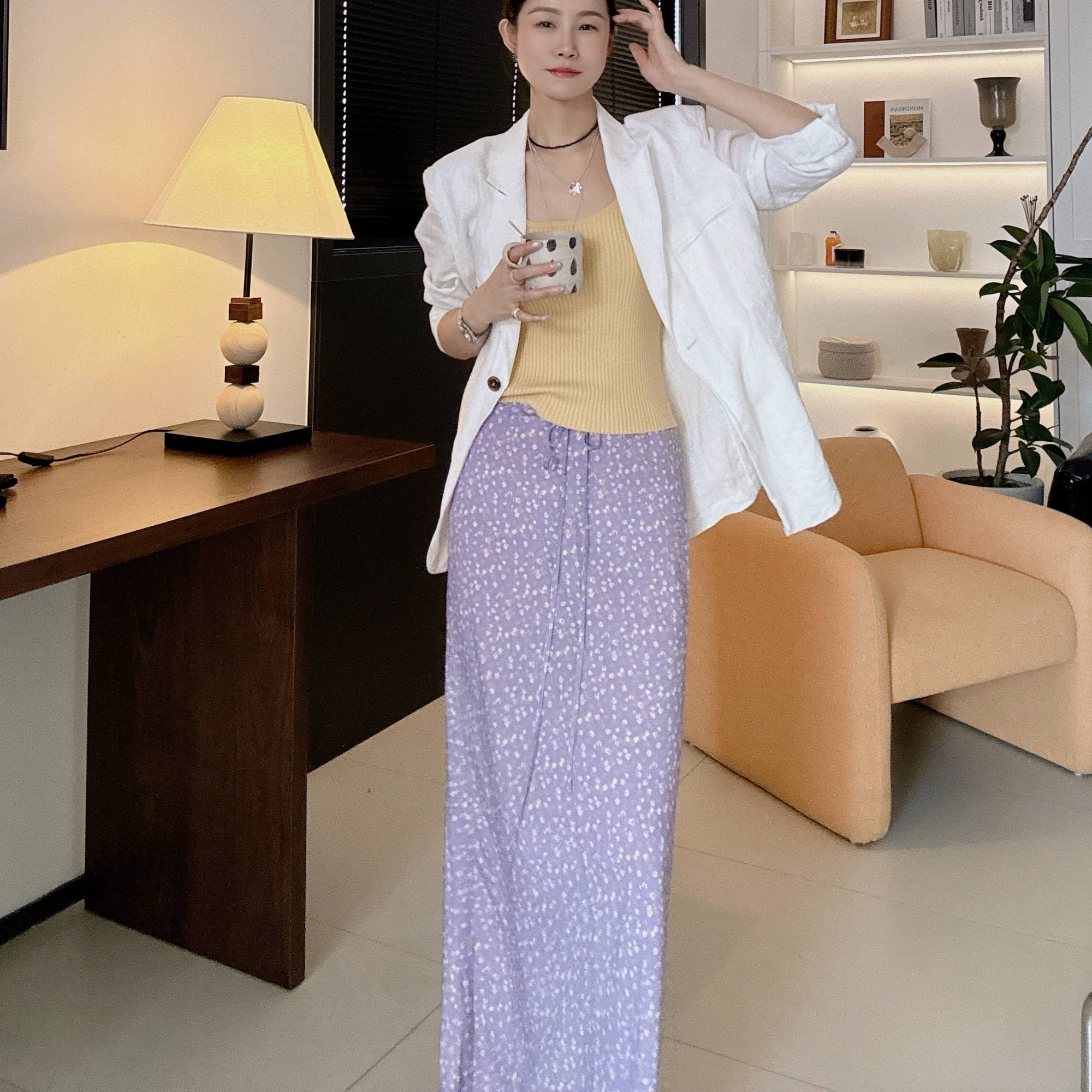 【丽姐女装】碎花裙的温柔｜斜裁碎花半裙 优雅透气系带半裙Q51121