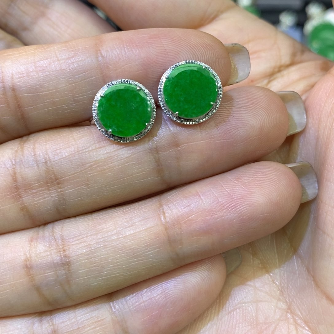 翡翠耳饰18K金镶嵌耳饰