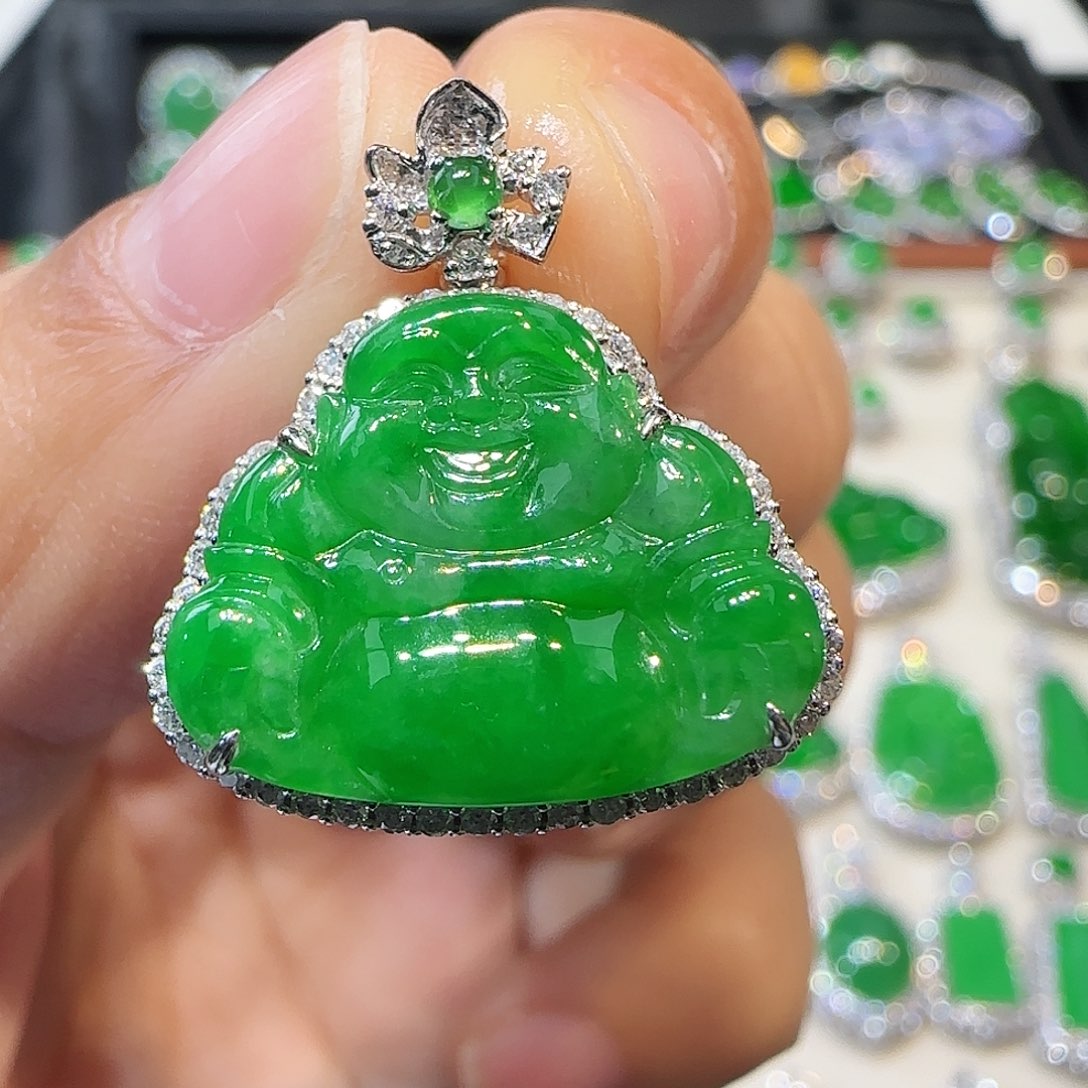 翡翠吊坠(不含链)18K金镶嵌