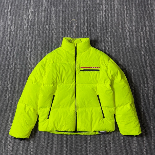 未使用 Prada/普拉达 科技Logo贴标全拉链羽绒服/S码/2298