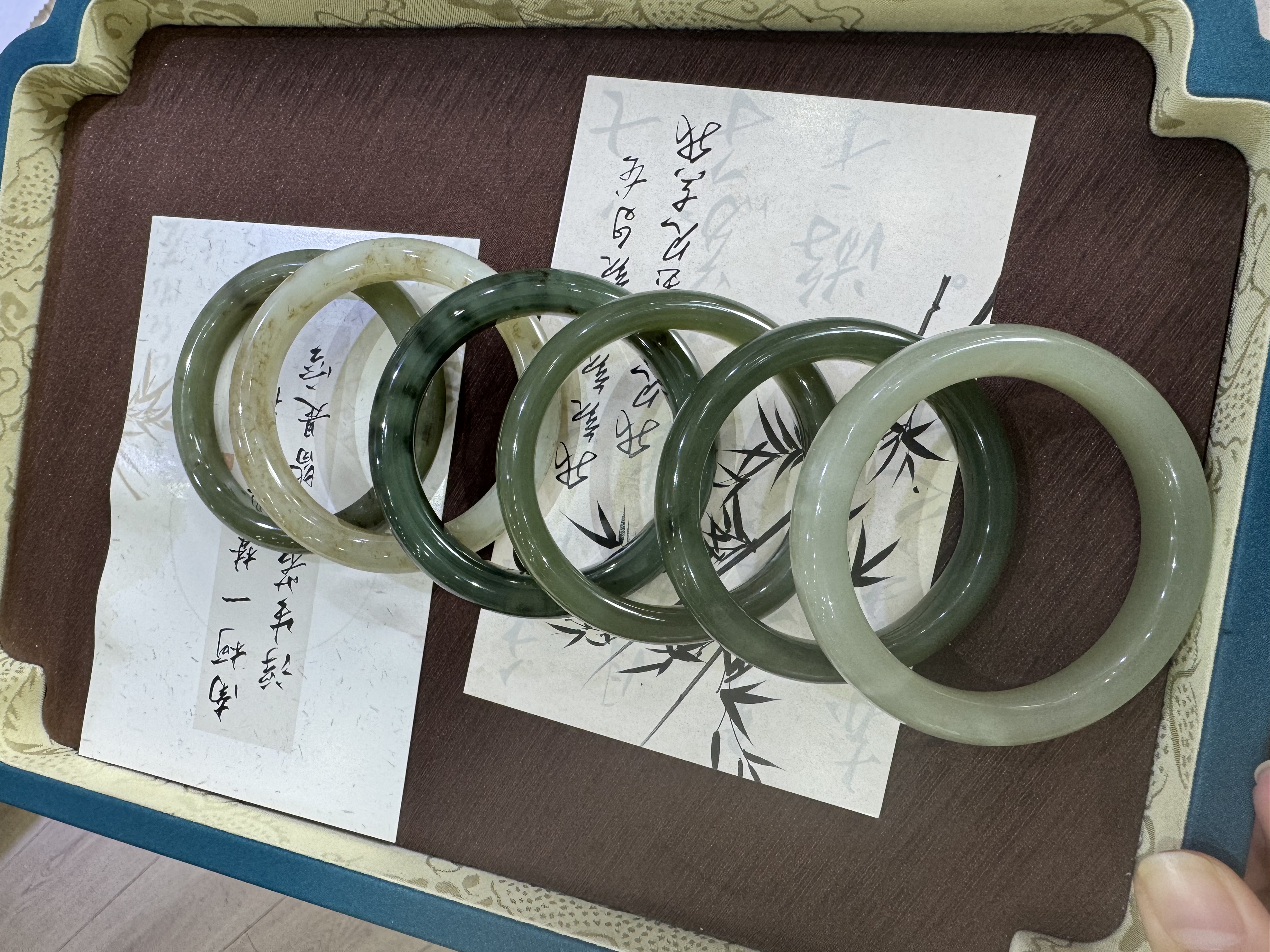 和田玉手镯多样性发一圈口52-62