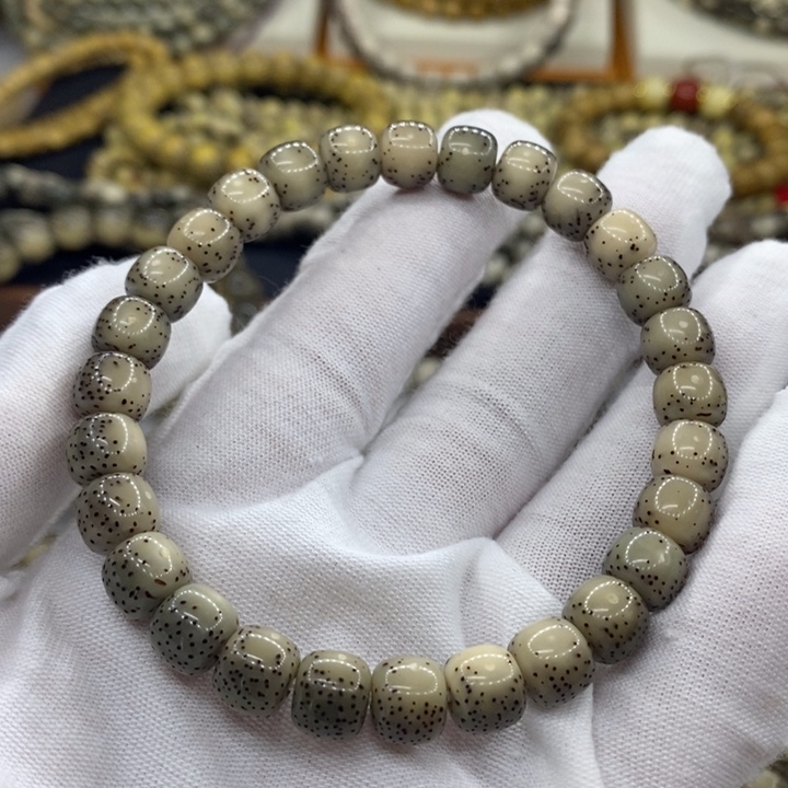 【闪购商品】星月菩提手串原生态石玉料