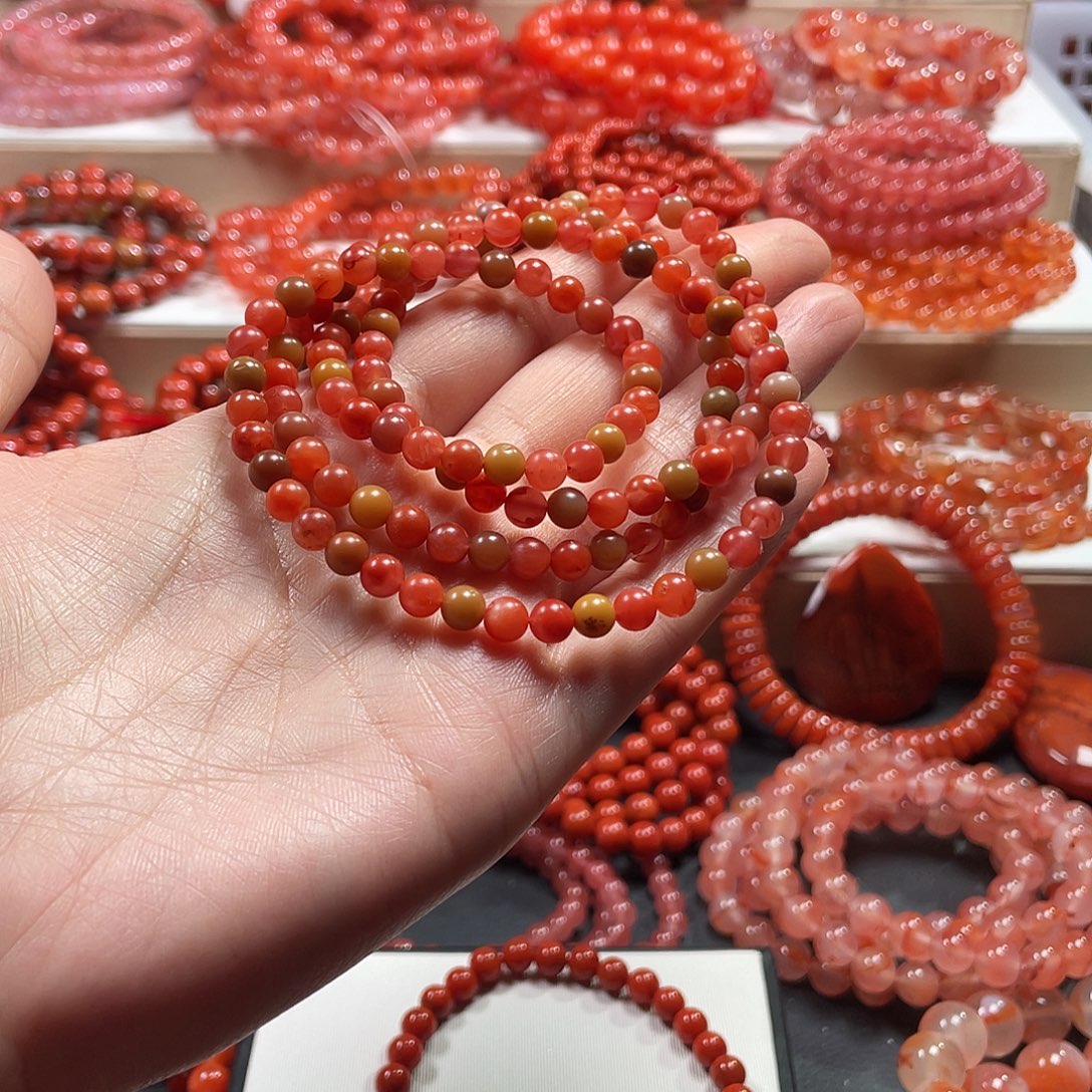 南红玛瑙未镶嵌手链