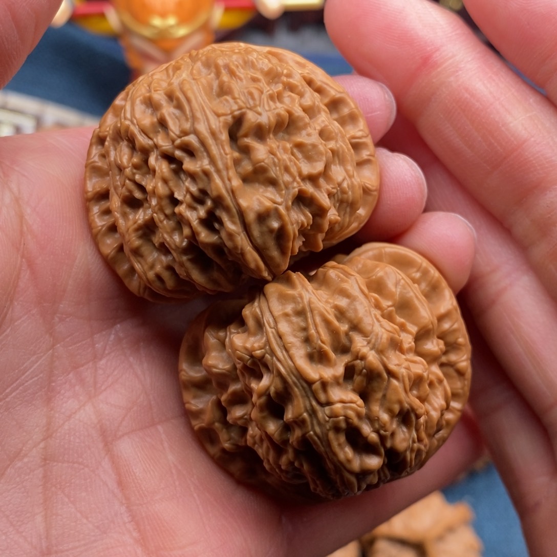 文玩核桃把件42闷白