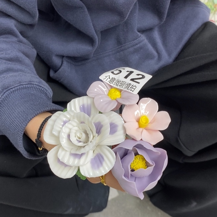 摆件陶瓷材料加工