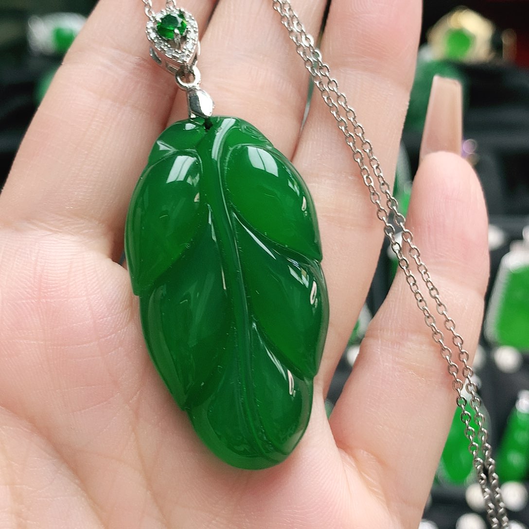 玛瑙/玉髓吊坠未镶嵌