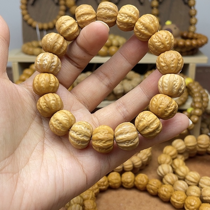 猴头核桃手串 浅雕京八棱