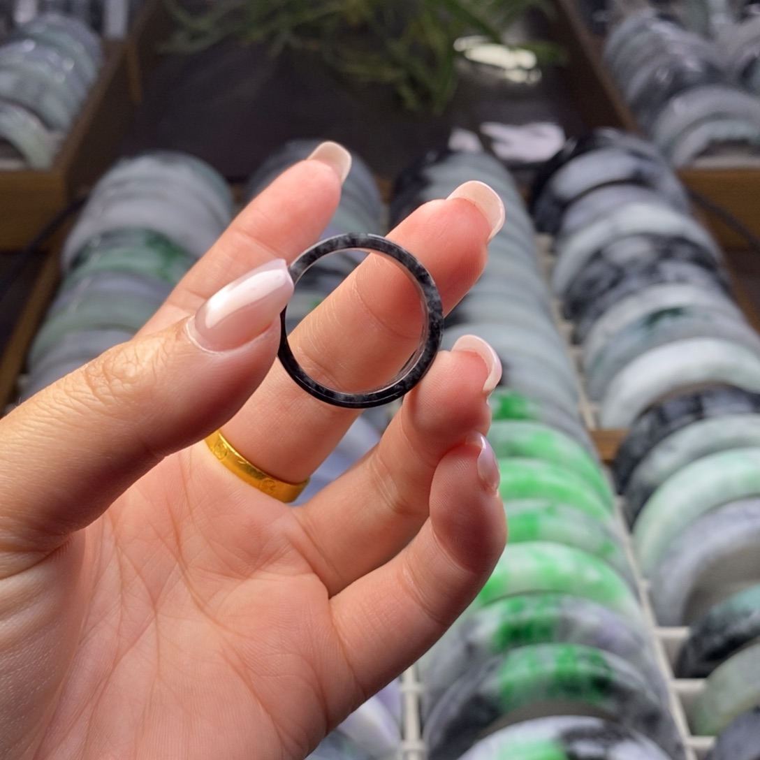 O***n定制翡翠未镶嵌天然a货