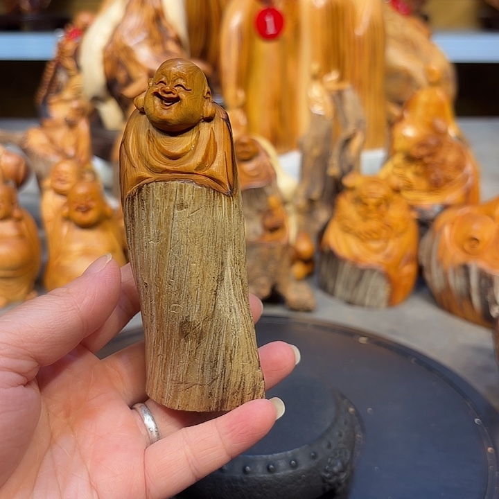 柏木太行崖柏弥勒佛