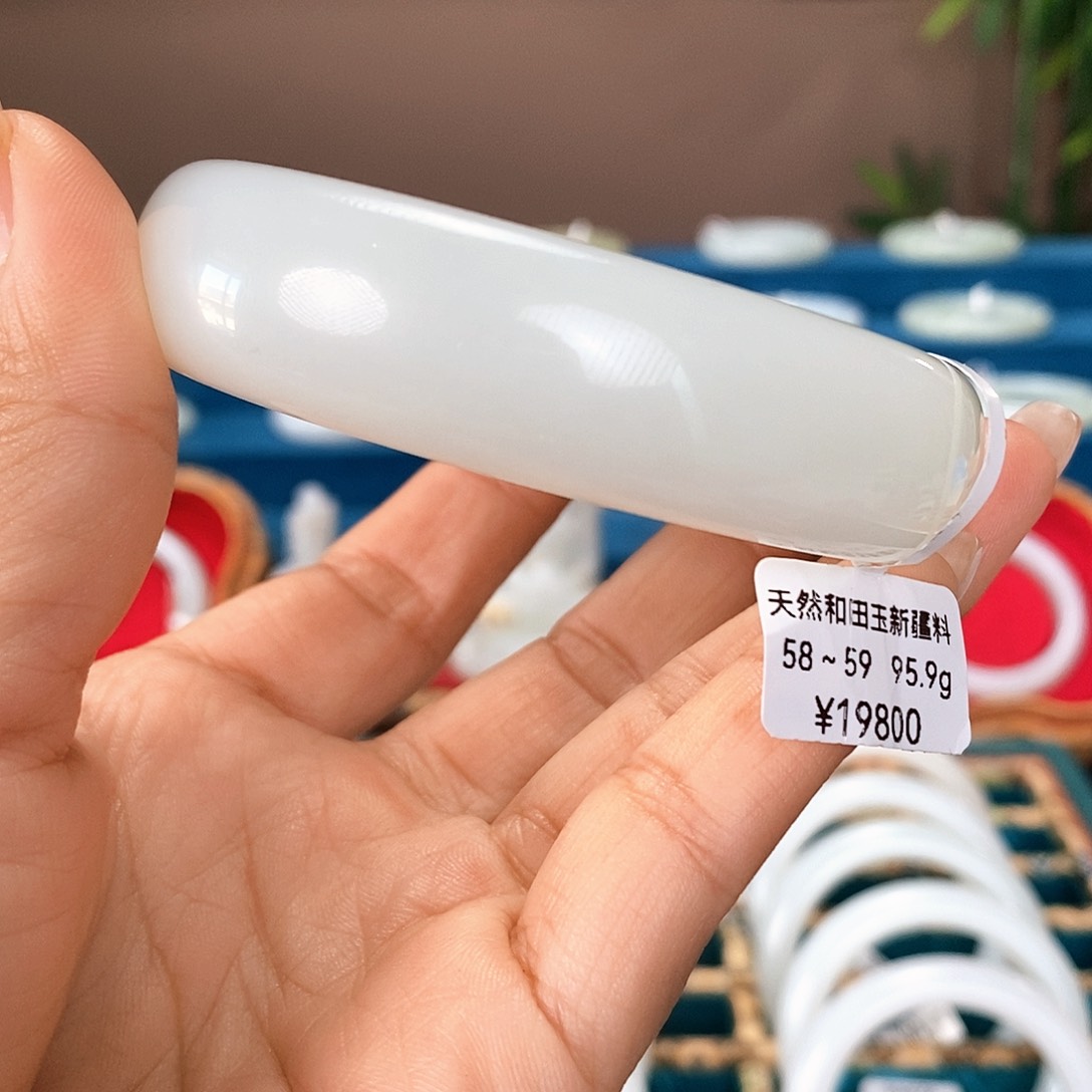 未镶嵌手镯和田玉E158