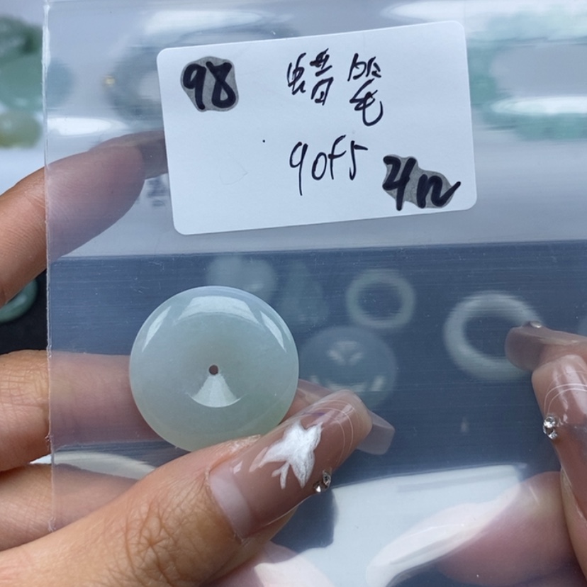【闪购商品】翡翠颈饰未镶嵌蜡**悦