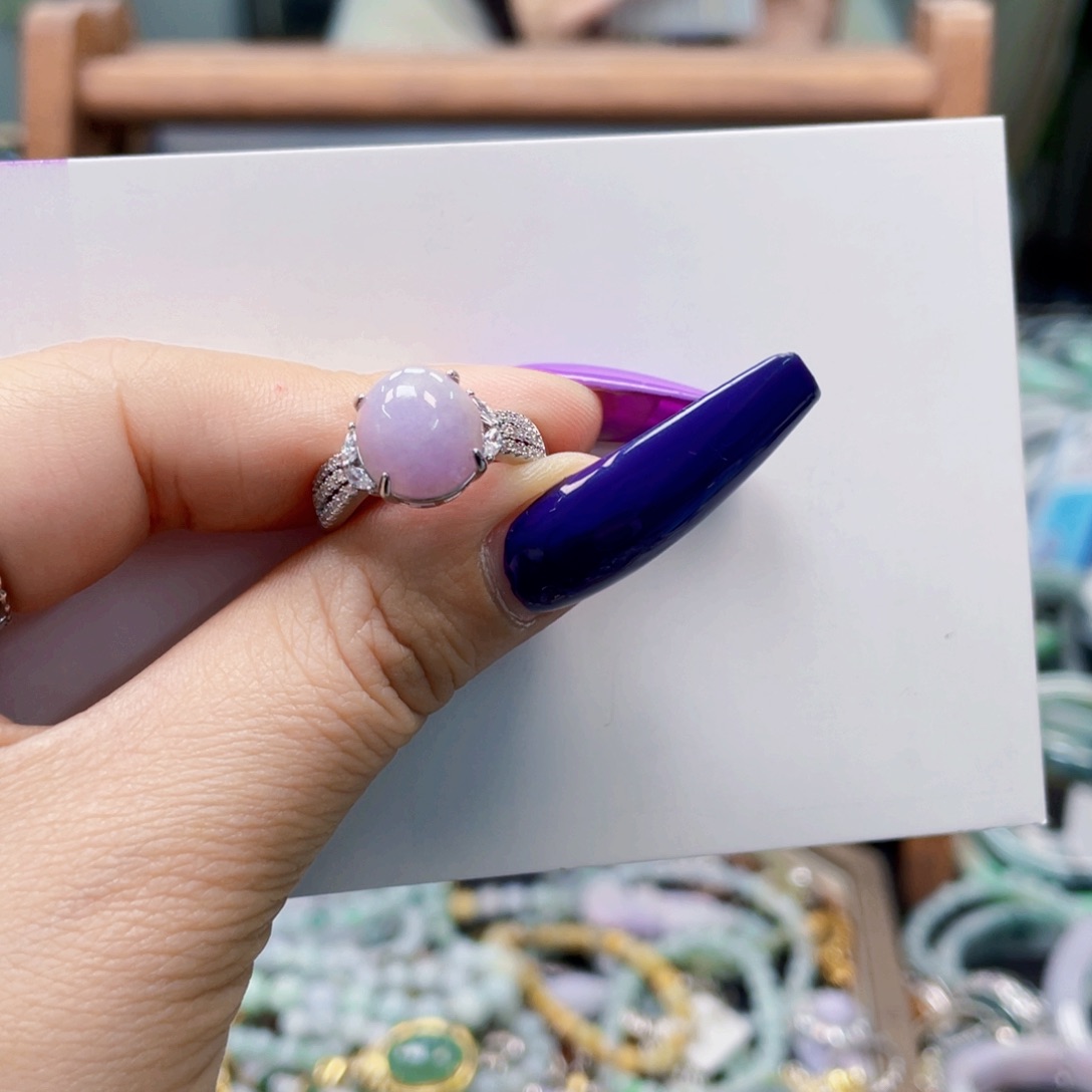 翡翠手镯未镶嵌天然翡翠A 货