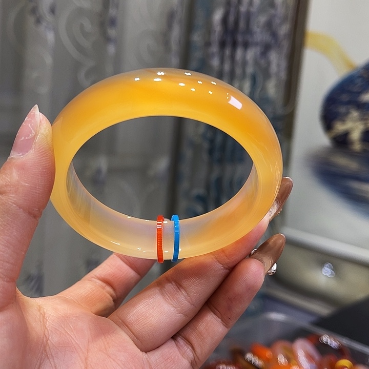 玛瑙/玉髓手镯未镶嵌