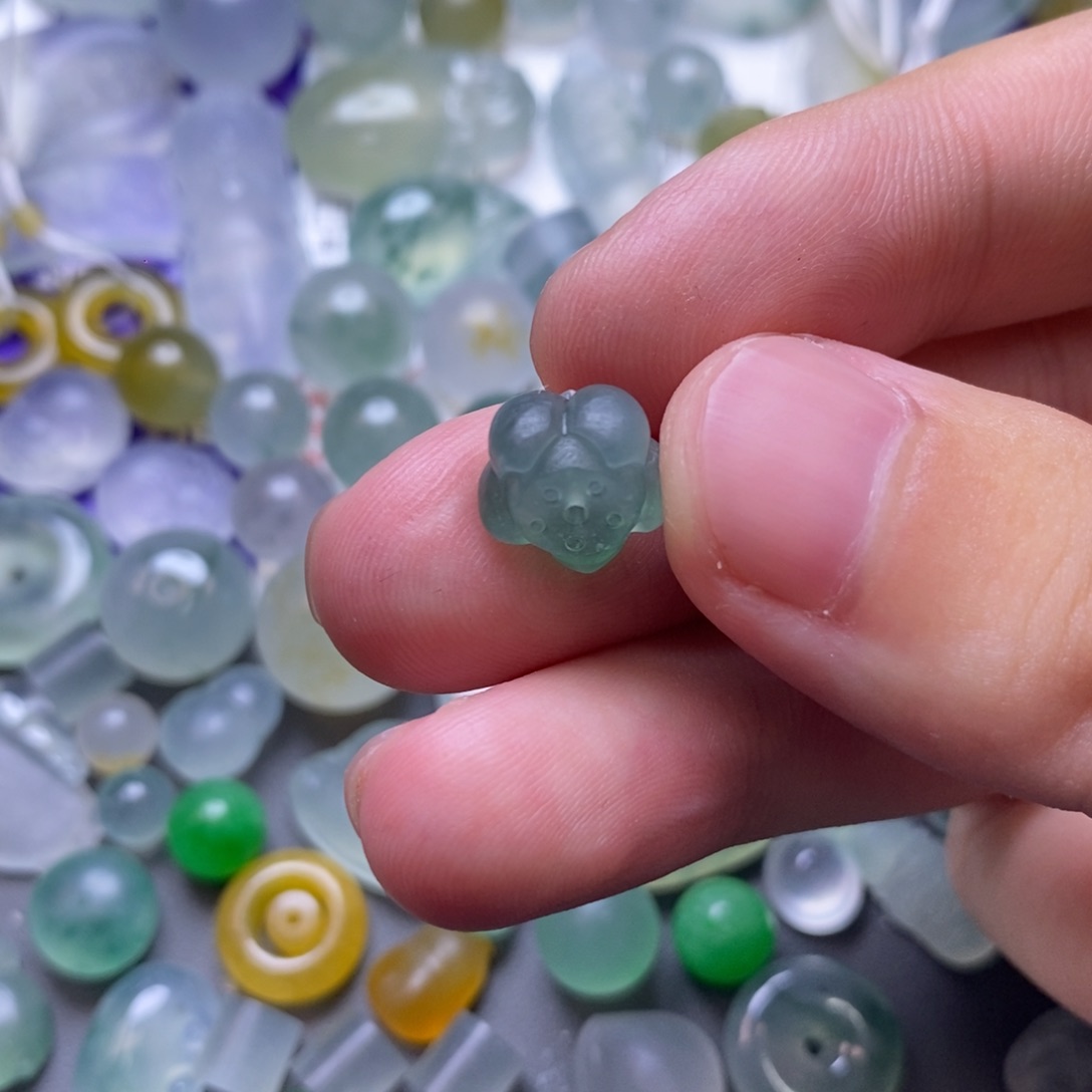 定制翡翠未镶嵌珠子