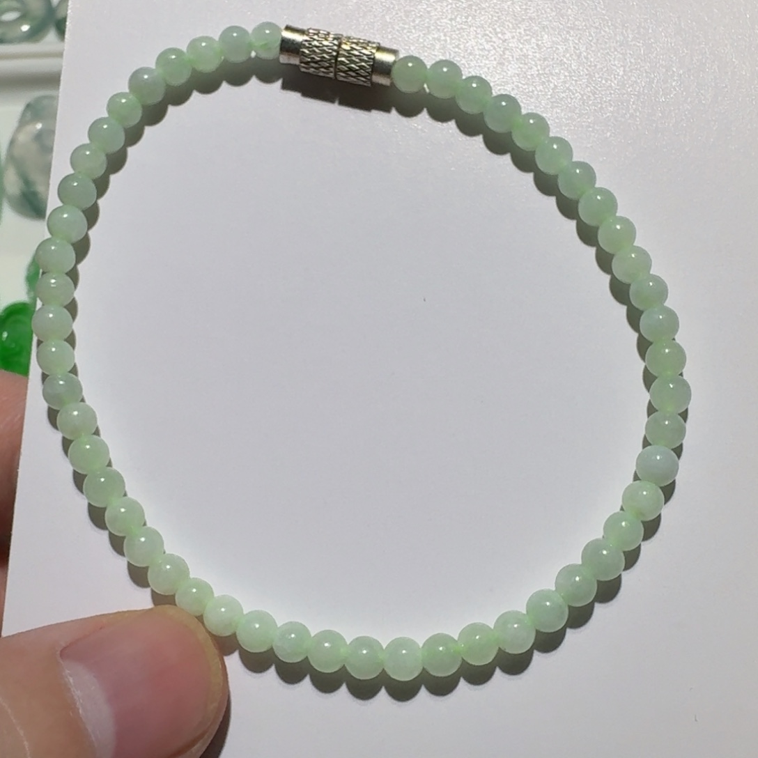 翡翠未镶嵌颈饰手串