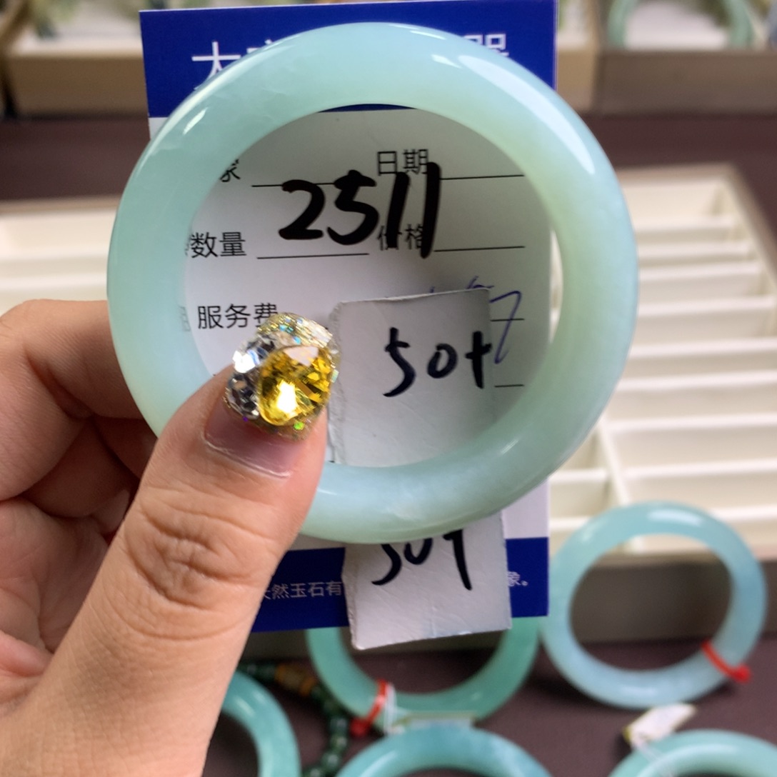 蛇纹石玉手镯未镶嵌2511