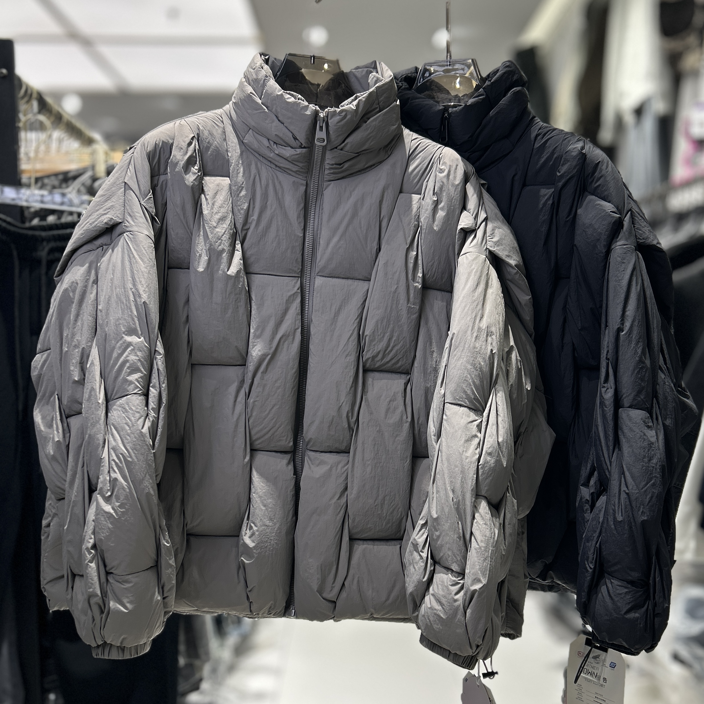 杉禾主题曲高品质国标90白鸭绒编织立领加厚阔版保暖羽绒服8901